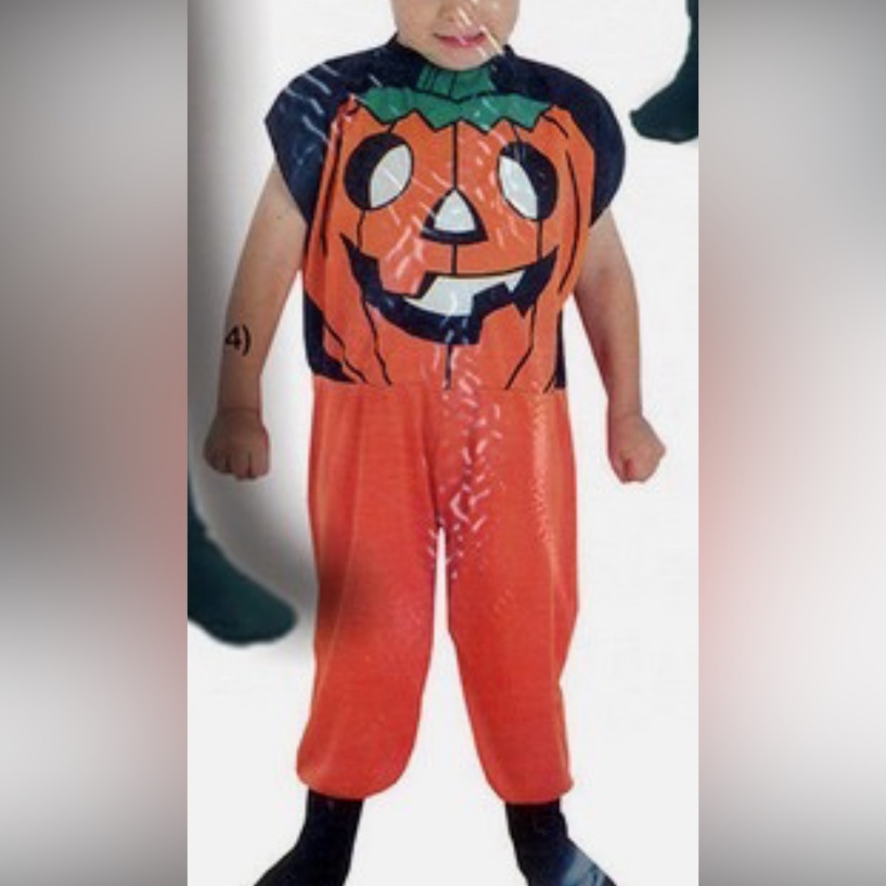 Pumpkin Boys Costume New in Package